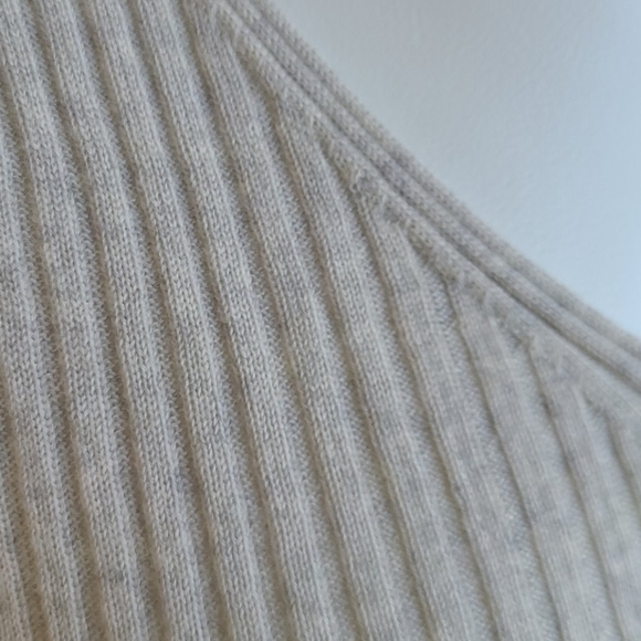 Ann Taylor Loft Light Grey Top - M - Picture 2 of 5